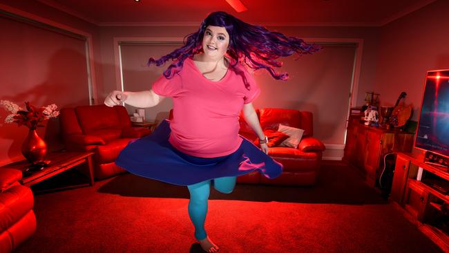 Ballarat Woman Alice Webb Loses 32kg In A Year By Dancing To Video Game Herald Sun