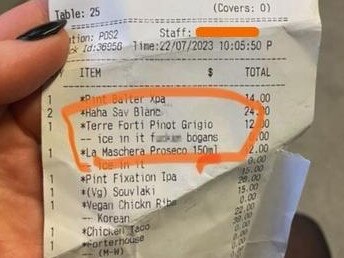 The receipt read: "ice in it f***ing bogans". Picture: Reddit.