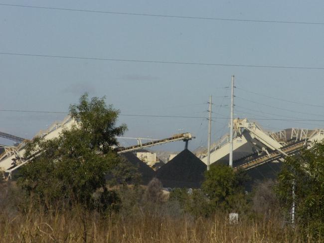 Anglo American's Dawson Coal Mine on the outskirts of Moura. Photo: Kerri-Anne Mesner