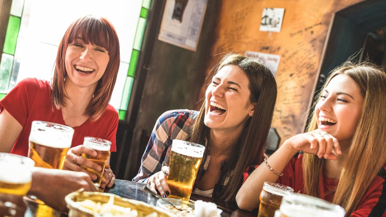Sales slide for Dan Murphy’s, BWS as punters prefer to drink at the pub