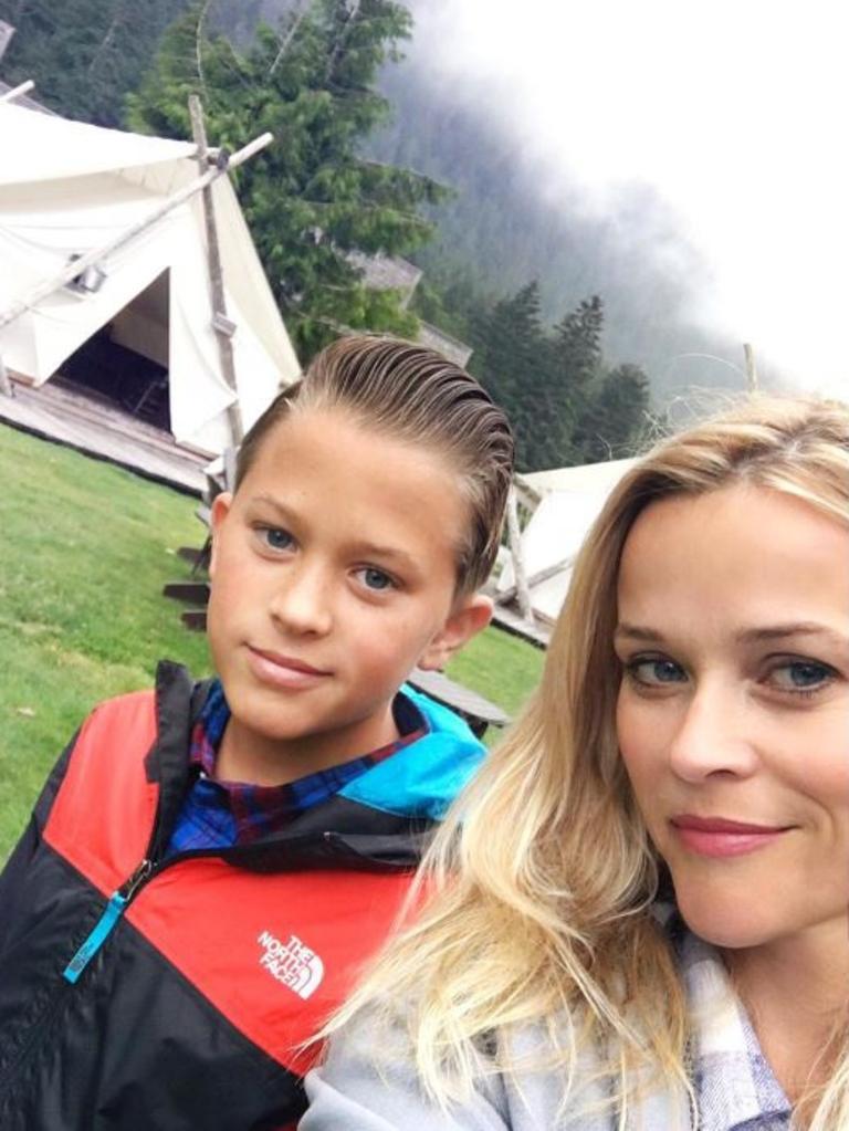 Reese Witherspoon takes her son Deacon on a hiking trip, "Let’s do this! Into the wilderness we go." Picture: Instagram