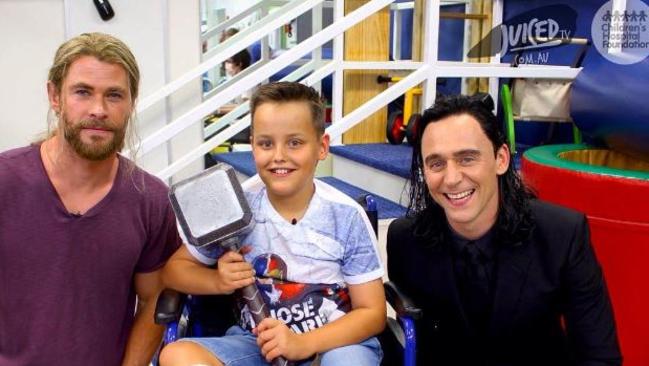 Koen meets Chris Hemsworth and Tom Hiddleston. Picture: Juiced TV