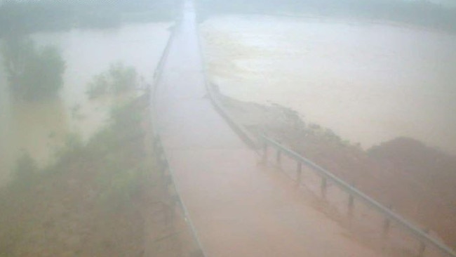 A flood camera from Carpentaria Shire captures a heavy flowing Little Bynoe River in Karumba, Gulf Country at 7:30am this morning.