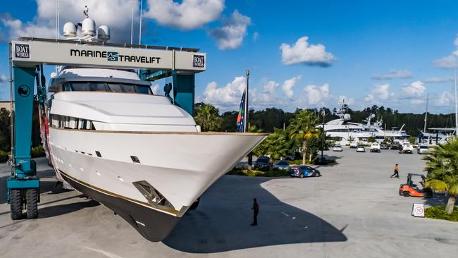 The Boat Works at Coomera lifted the 292-tonne Mistress.