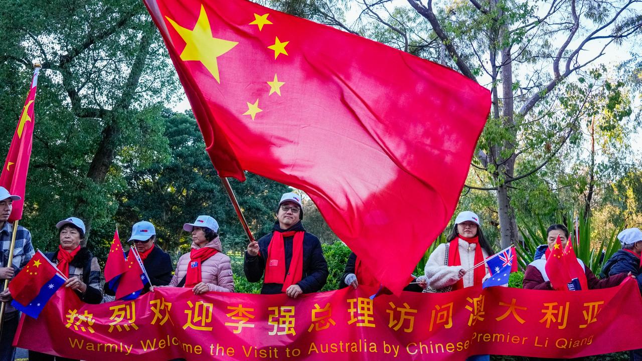 Supporters welcoming Premier Li to Adelaide Zoo. Picture: Asanka Ratnayake/Getty Images