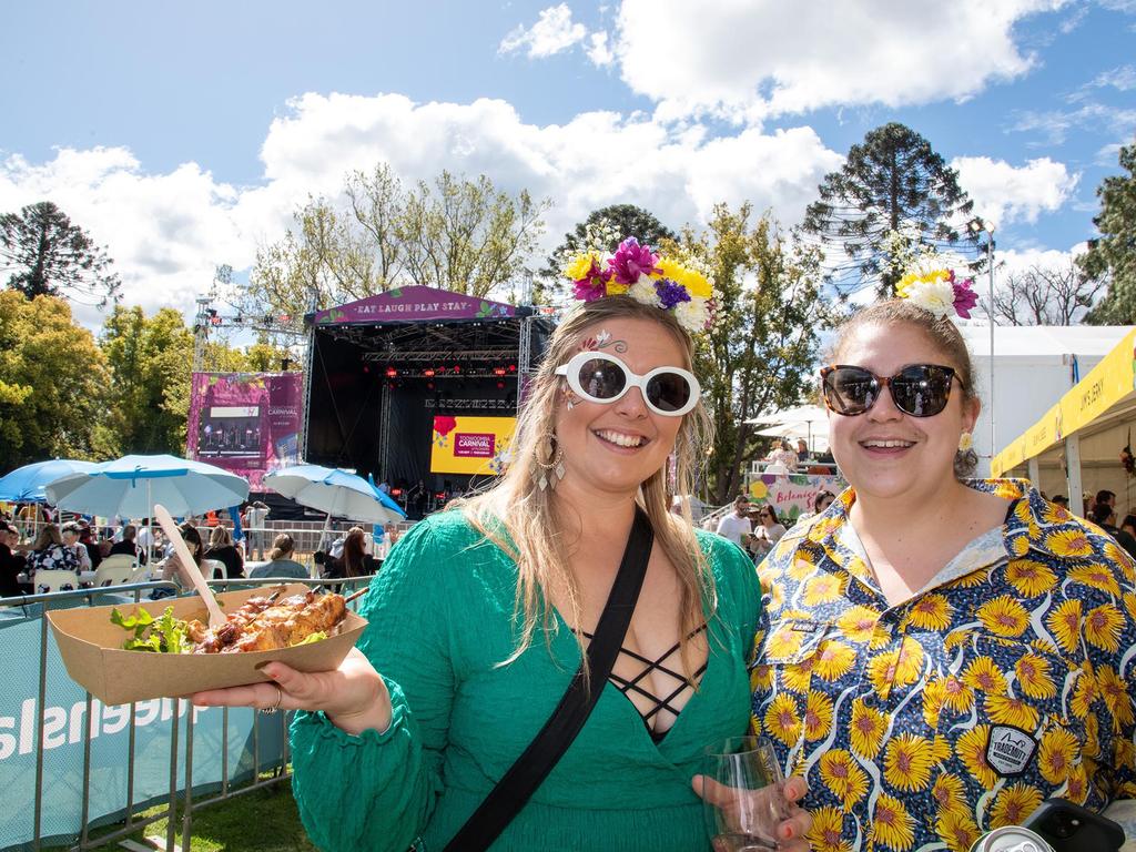 Jess Bod and Georgina Bayley. Festival of Food and Wine, Queens Park, Toowoomba Carnival of Flowers. Saturday September 10, 2022 Picture: Bev Lacey