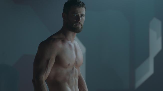 Thor Ragnarok Features Marvels First Nude Scene Daily Telegraph