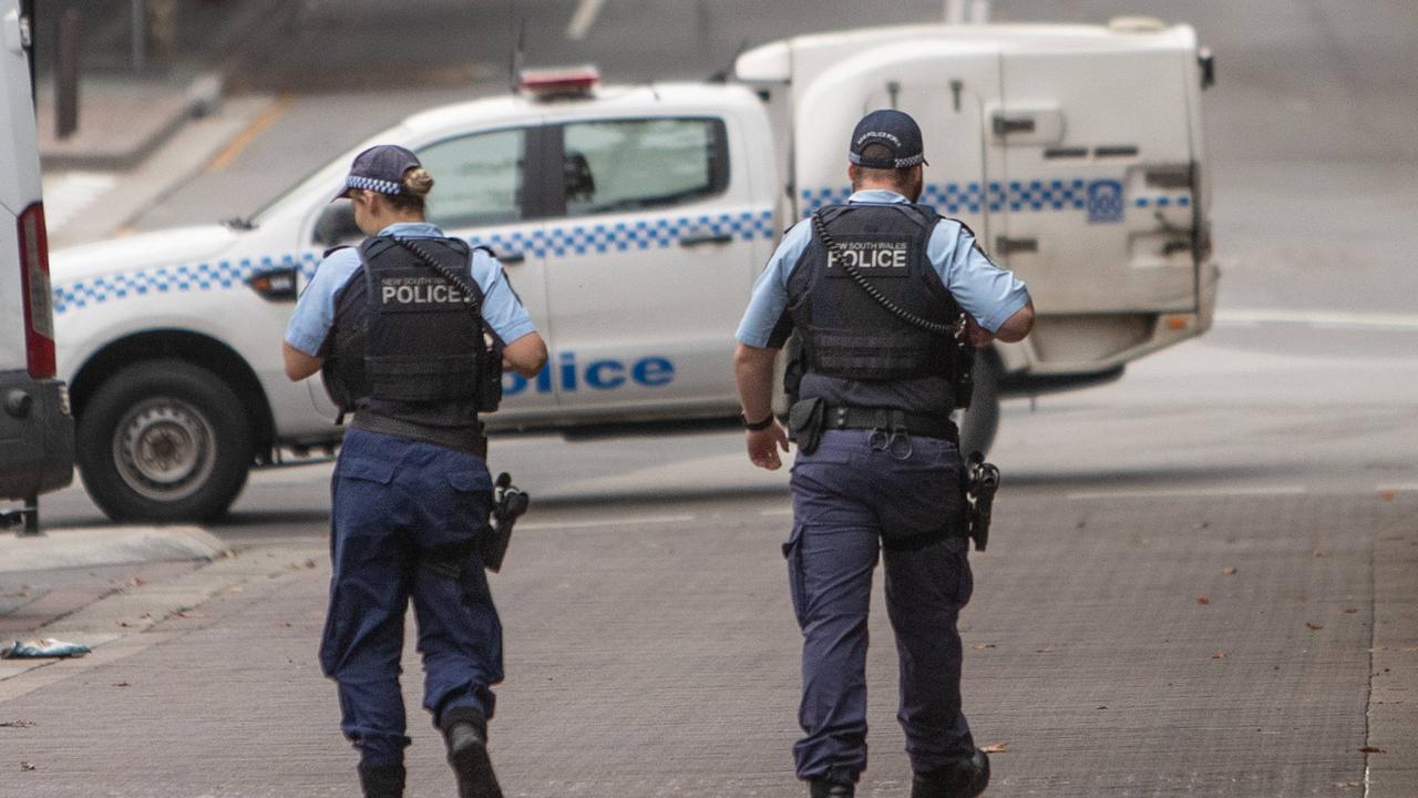 Man Arrested After South Granville Police Siege | Daily Telegraph