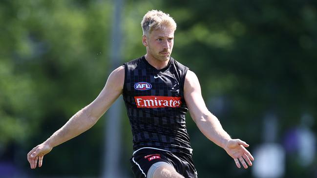 MELBOURNE . 16/12/2022. AFL.  Collingwood training at Olympic Park.  Billy Frampton during todays training session.  . Picture by Michael Klein