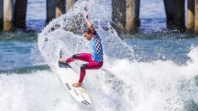 Sage Erickson and Kanoa Igarashi Win US Open 2017 Titles : Surfing Waves  News