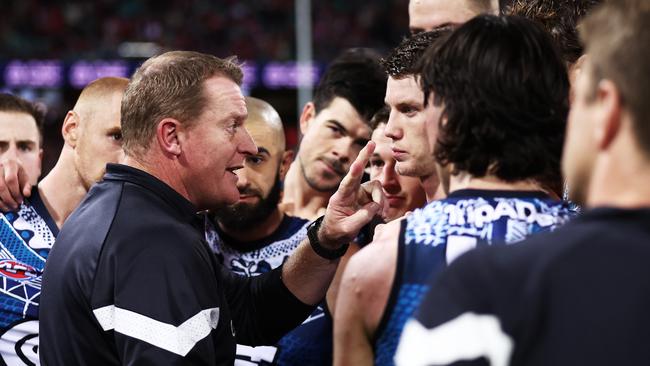 Pressure is mounting on Carlton coach Michael Voss.