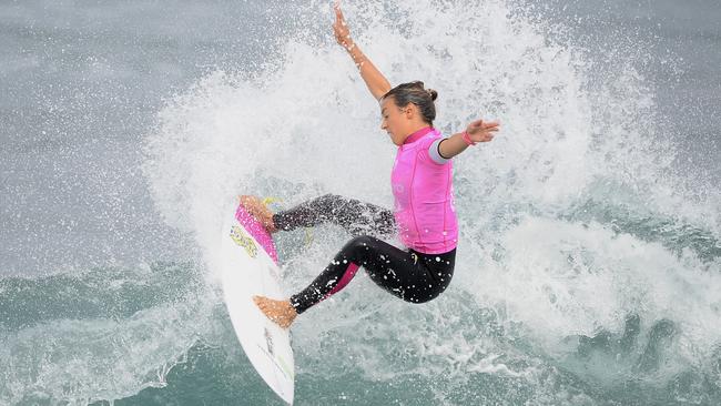 Sally Fitzgibbons during the final of the 2016 Rip Curl Pro.