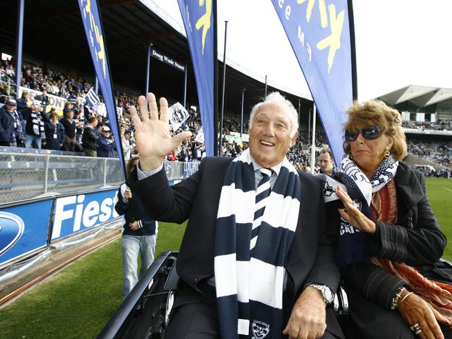 Geelong Football Club President Frank Costa farewell, Frank and Shirley Costa lap of honour