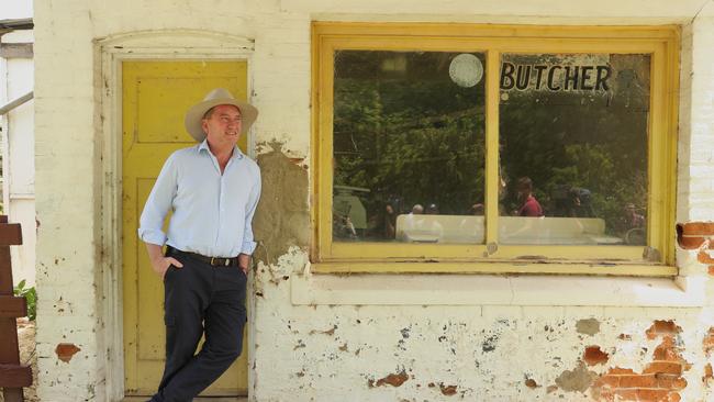 Barnaby Joyce on the campaign trail in Bundameer. Picture: Lyndon Mechielsen