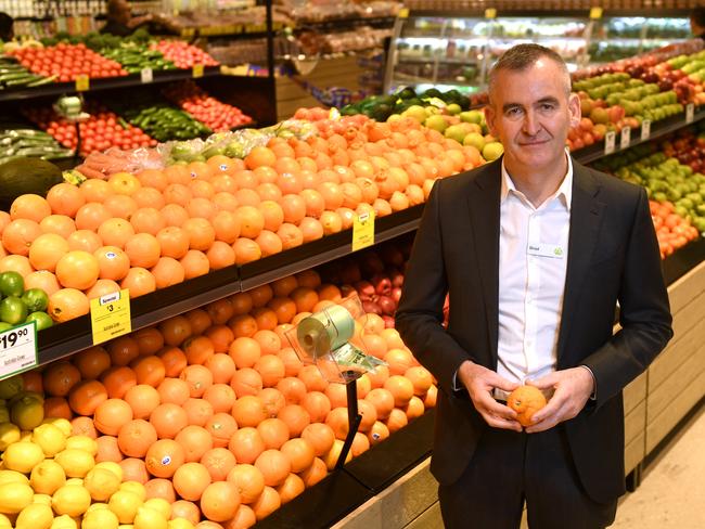 Woolworths CEO Brad Banducci poses for a photograph in one of the company's grocery stores in Sydney, Wednesday, August 23, 2017. Woolworths has unveiled a $1.53 billion full-year profit and lifted its crucial comparable food sales by 3.6 per cent per cent. (AAP Image/Paul Miller) NO ARCHIVING