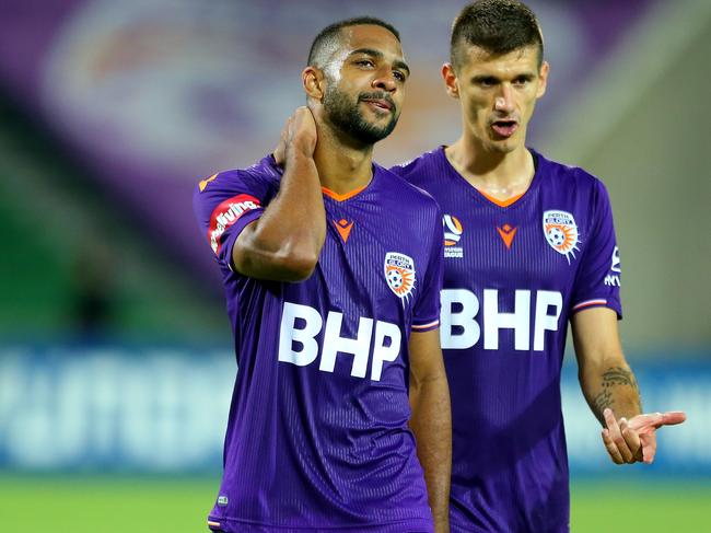 PERTH, AUSTRALIA - FEBRUARY 01: Gregory Wuthrich of the Perth Glory and Tomislav Mrcela of the Perth Glory react after the draw during the round 17 A-League match between the Perth Glory and the Melbourne Victory at HBF Park on February 01, 2020 in Perth, Australia. (Photo by James Worsfold/Getty Images)