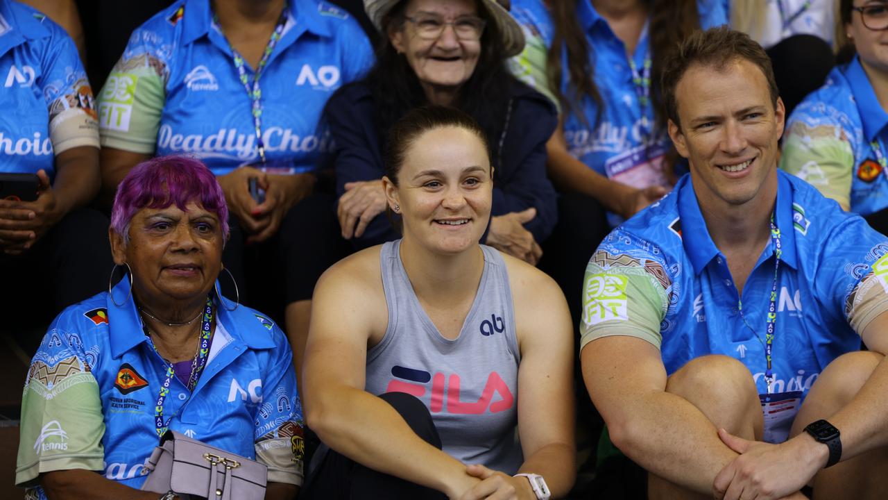 MELBOURNE, AUSTRALIA - JANUARY 18: Ash Barty meets with the First Nations Ballkid Squad during day three of the 2023 Australian Open at Melbourne Park on January 18, 2023 in Melbourne, Australia. (Photo by Kim Landy/Getty Images)