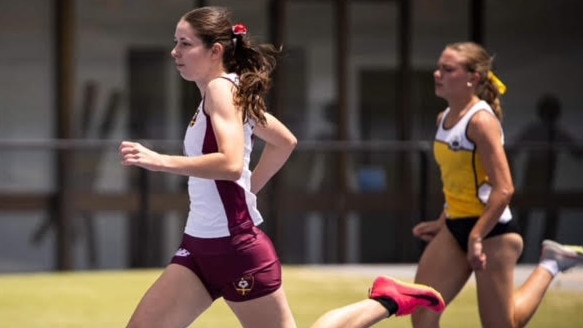 Amaya Mearns in action at the All Schools Queensland when she won her 200m with a new PB of 23.56 and also a meet record. <b>Photo credit from Kylie Nyssen.</b>