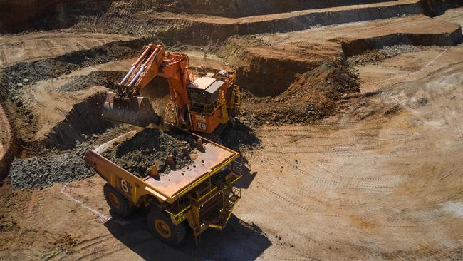 Mining operations at Glencore's Murrin Murrin nickel and cobalt mine in WA.