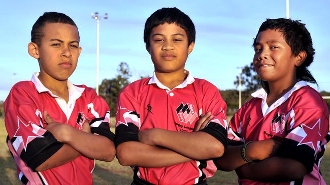 Tesi Niu, middle, as an under 11 player with the Metropolitan West rugby league team.