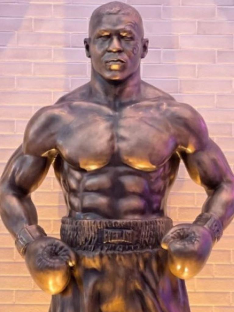 Mike Tyson's statue doesn't look anything like him. Photo: Getty Images