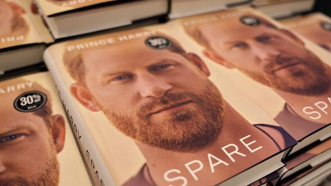 CHICAGO, ILLINOIS - JANUARY 10: Prince Harry's memoir Spare is offered for sale at a Barnes & Noble retail store on January 10, 2023 in Chicago, Illinois. The book went on sale in the United States today.   Scott Olson/Getty Images/AFP (Photo by SCOTT OLSON / GETTY IMAGES NORTH AMERICA / Getty Images via AFP)