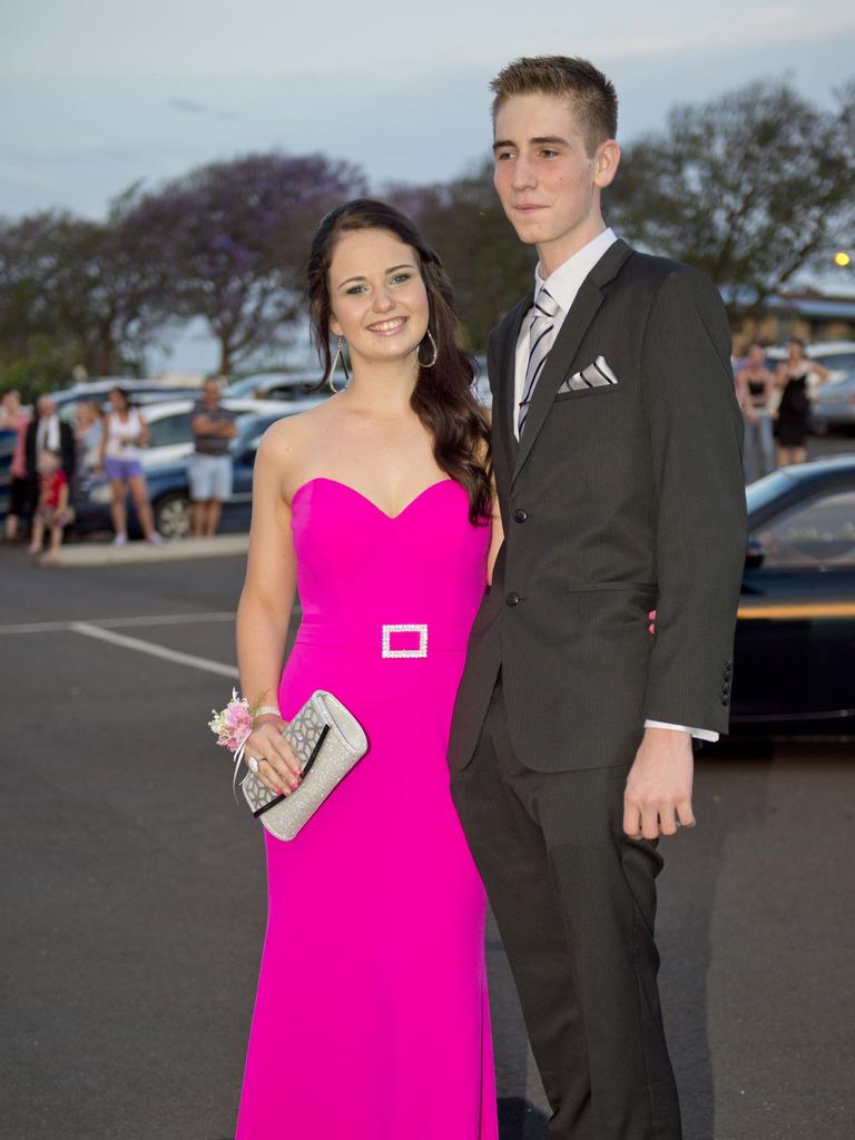 Toowoomba School Formal Photos: St Saviour’s Class Of 2014 