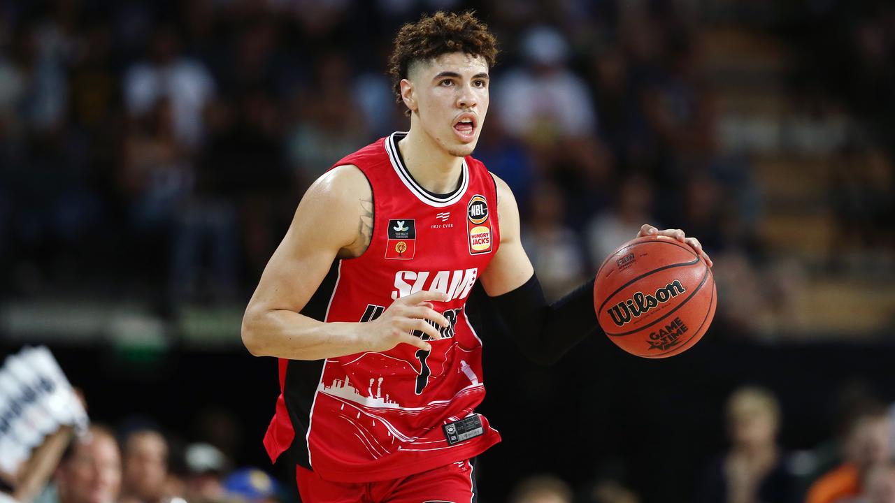 LaMelo Ball will sit for 4 weeks.