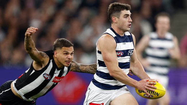 ‘It’s the right call’: Former AFL ump backs controversial Hill trip