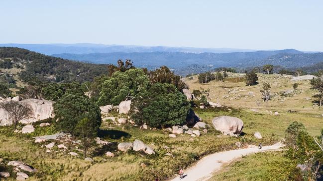 Cyclists riding in the beautiful country at Tenterfield (Photo: Angry Bull Trail)