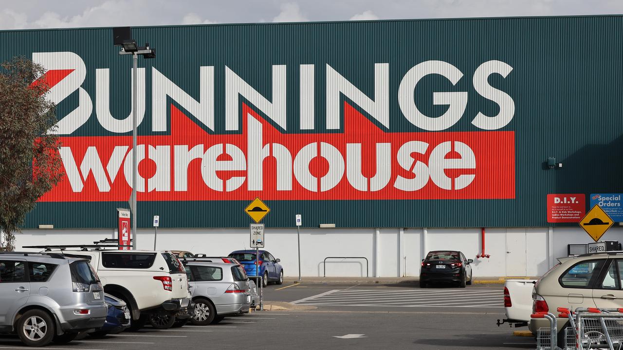 Major retailer Bunnings sells many of the common garden items that can contain legionella bacteria. Picture: NCA NewsWire / David Mariuz