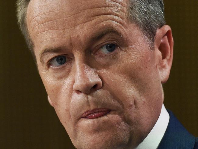 Leader of the Opposition Bill Shorten speaks at a press conference in Sydney on Tuesday, Dec. 15, 2015. (AAP Image/Mick Tsikas) NO ARCHIVING