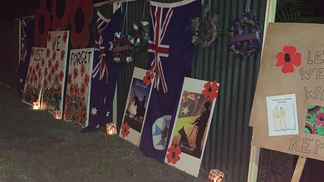 Tributes to the soldiers
