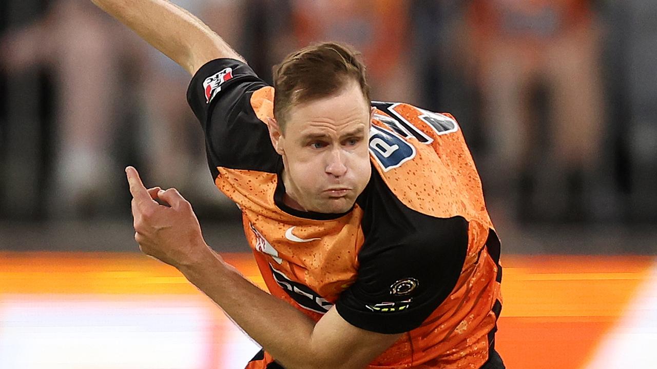 BBL free agency: Gades land huge coup as Behrendorff signs on