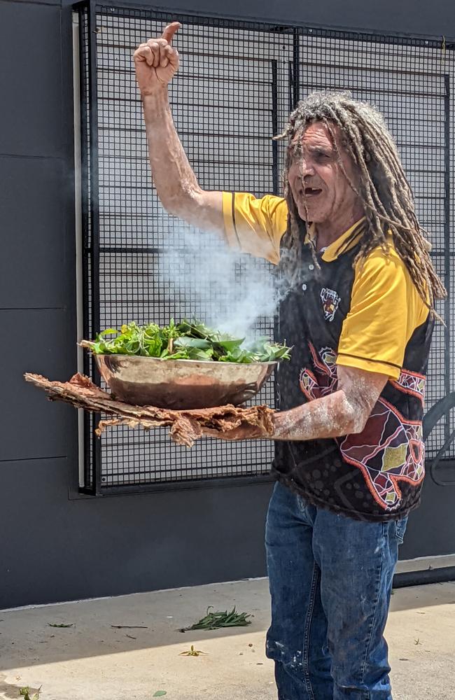 Gilbert Laurie, cultural custodian and proud member of the Yaegl and Widjibal tribes of the Bundjalung, performed the smoking ceremony and welcomed the Federal Court onto Widjabul Wia-bal land.