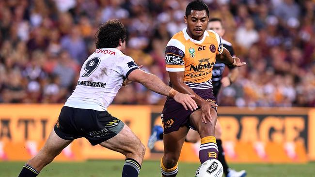 Anthony Milford in Round 2 action vs the Cowboys. Photo: Getty Images