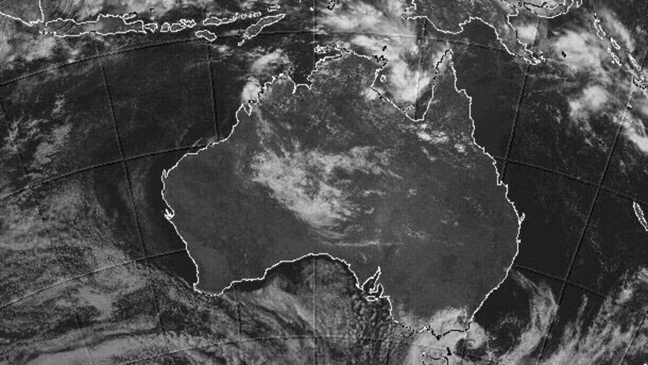 Thar she blows: a Bureau of Meteorology map from December 1998 showing an extreme low pressure zone over Bass Strait. Extreme winds and high seas in the region led to the deaths of six competitors in the 1998 Sydney to Hobart Yacht Race. Picture: Supplied