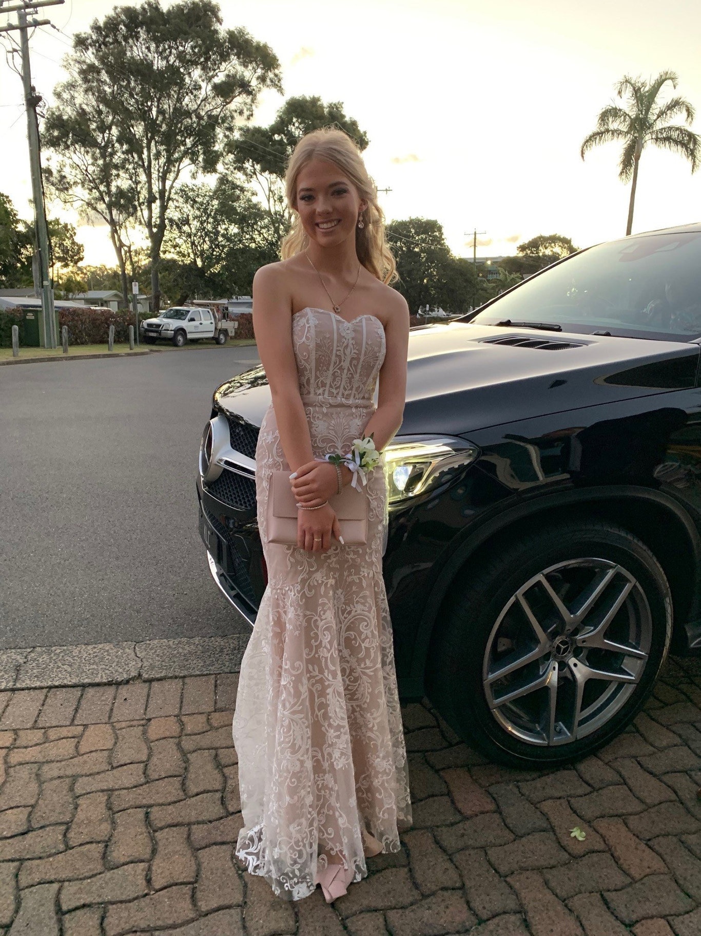 Lily Hunter was all smiles as she arrived in a gorgeous gown at the Fraser Coast Anglican College formal.