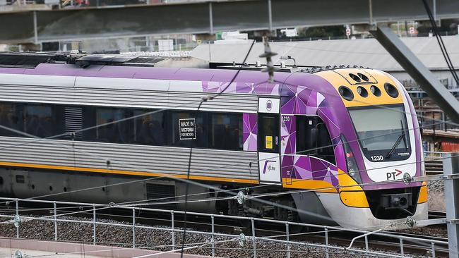 There are currently no V/Line trains to Mildura. Picture : NCA NewsWire / Ian Currie