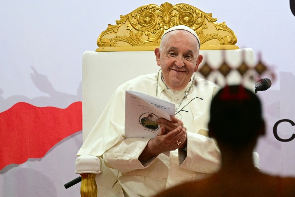 Pope Francis met with young people on his last day in East Timor