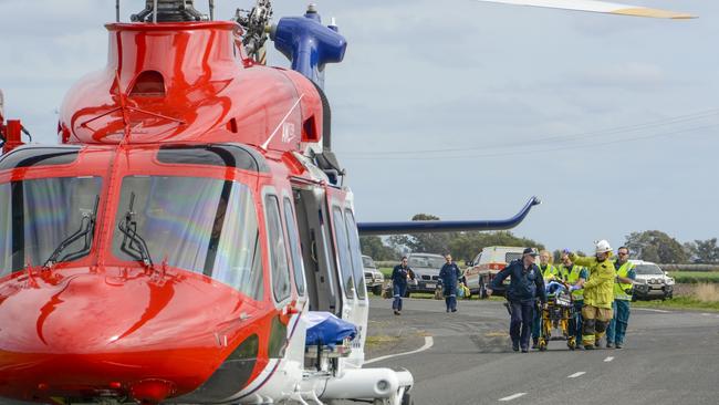 A 29-year-old woman and 12-year-old girl have died in traffic crash west of Toowoomba. Picture: Michael Nolan.