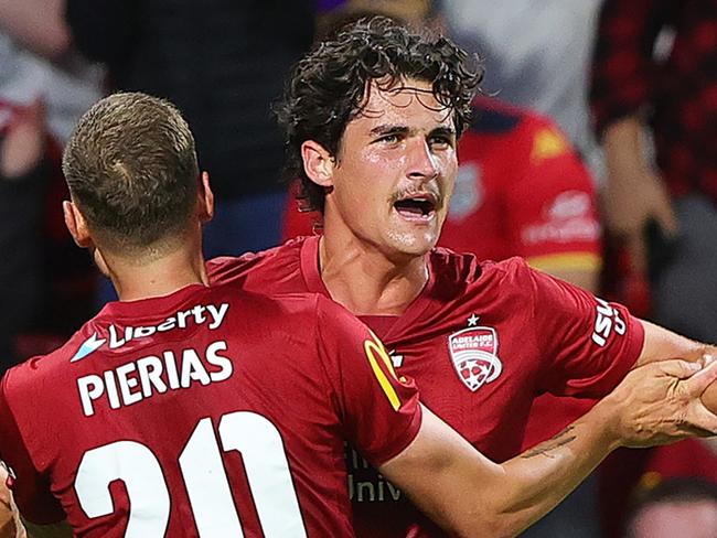 Adelaide United, Auckland FC, share spoils after dramatic finish