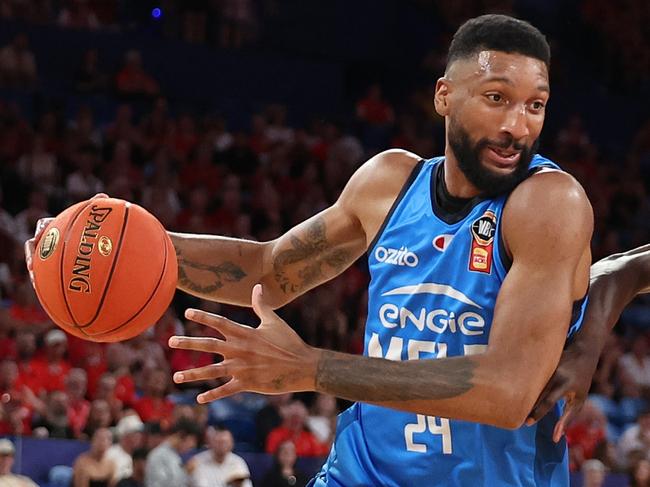 PERTH, AUSTRALIA - JANUARY 22: Marcus Lee of Melbourne United drives to the key during the round 17 NBL match between Perth Wildcats and Melbourne United at RAC Arena, on January 22, 2025, in Perth, Australia. (Photo by Paul Kane/Getty Images)