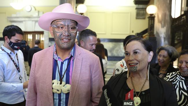 Te Pati Maori co-leaders Rawiri Waititi (L) and Debbie Ngarewa-Packer. Pictuer: Getty Images.