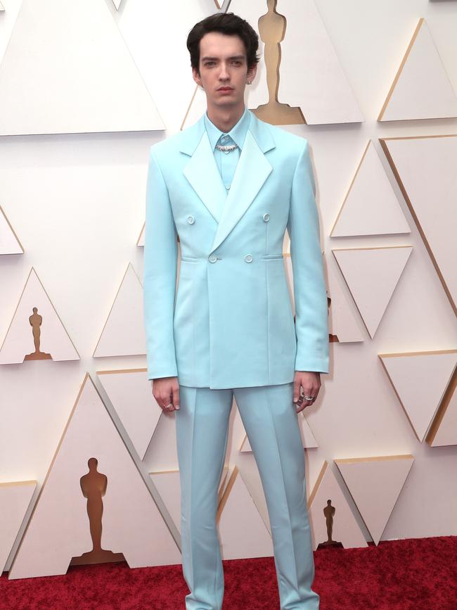 Kodi Smit-McPhee attends the 94th Annual Academy Awards in Hollywood on Monday, dressed in a baby blue suit. Picture: David Livingston/Getty Images