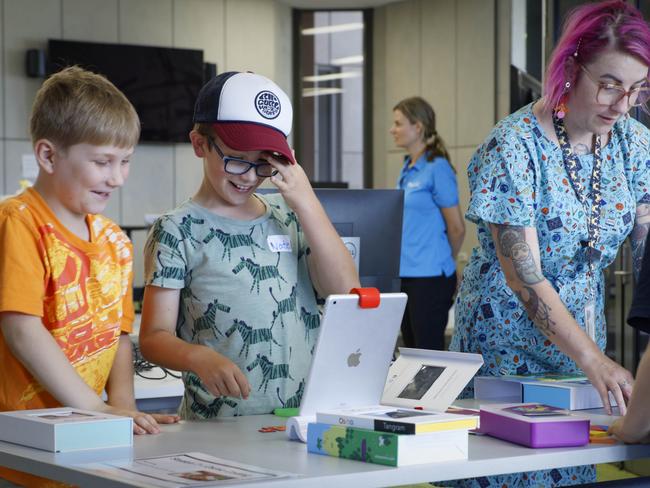 The University of the Sunshine Coast is calling all aspiring scientists, explorers, artists and actors to stretch their creativity and innovation at eDiscovery sessions over the school holidays. Picture: USC