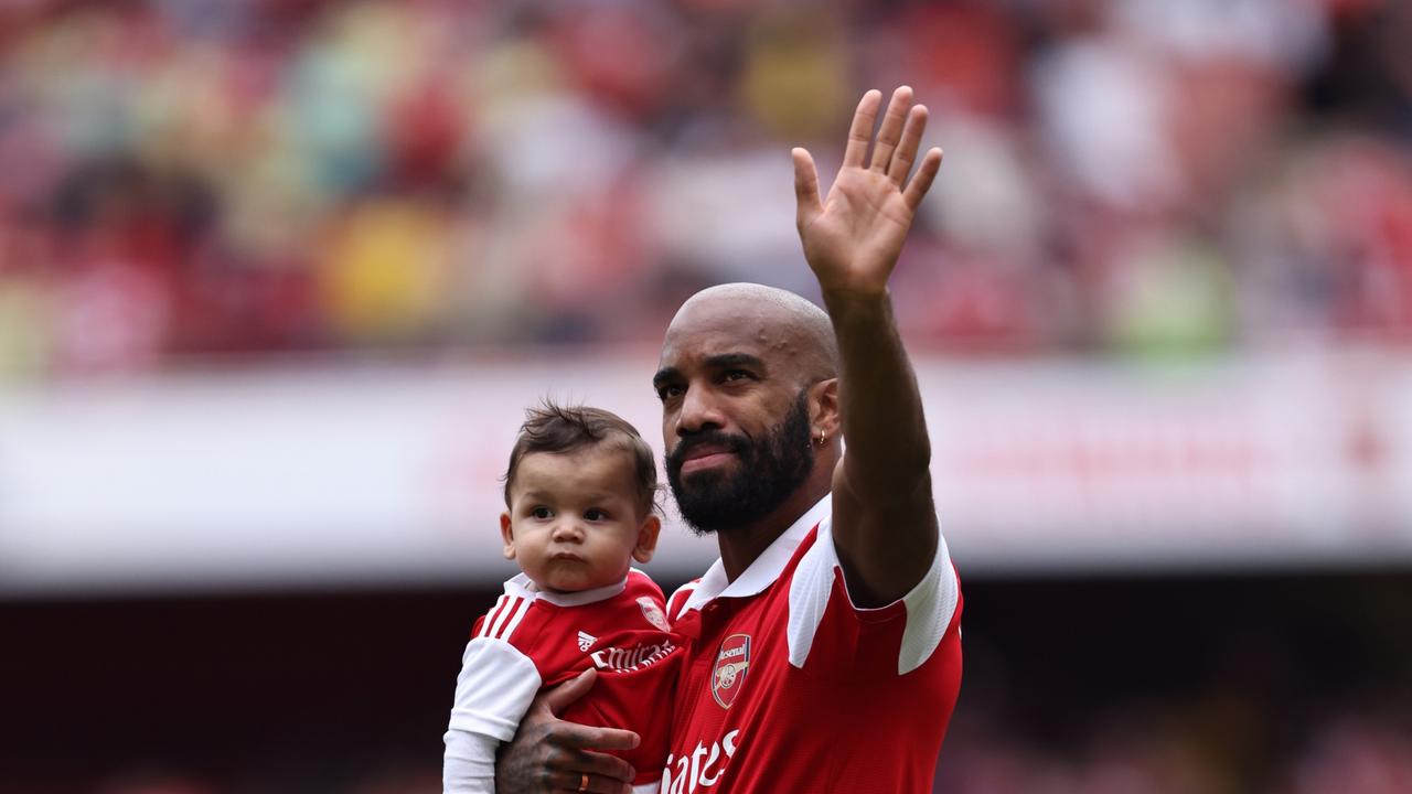 LONDON, ENGLAND - MAY 22: Alexandre Lacazette of Arsenal takes part in a lap of honour after the Premier League match between Arsenal and Everton at Emirates Stadium on May 22, 2022 in London, United Kingdom. (Photo by Marc Atkins/Getty Images)