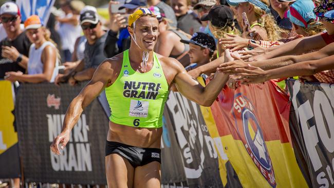 Matt Bevilacqua acknowledges the ironman fans at Surfers Paradise this season. Pictures: JERAD WILLIAMS