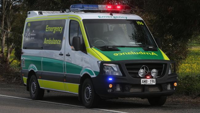 Several people have been injured in a serious crash in the Riverland.