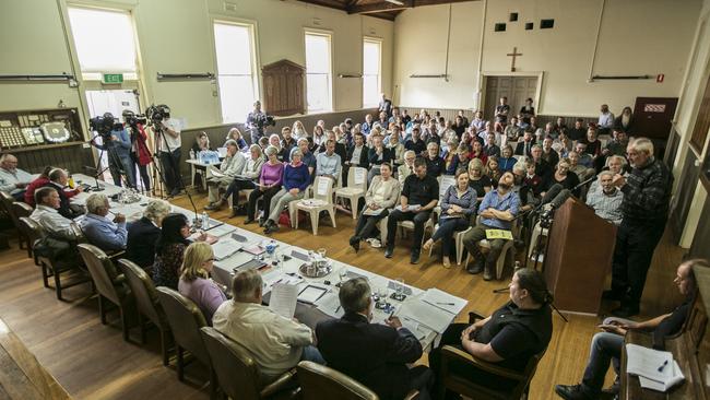 Central Highlands Council voting on Lake Malbena development. Picture: EDDIE SAFARIK